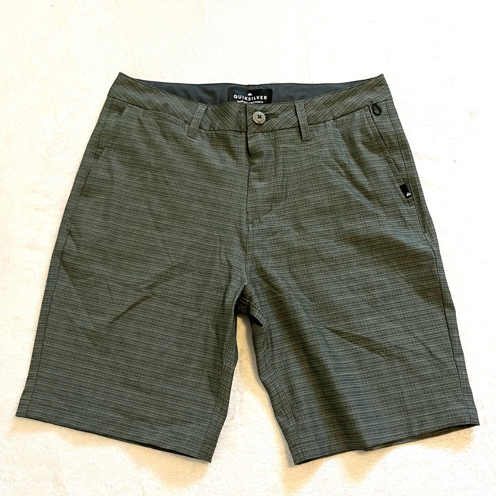 Quiksilver Men's Gray Silver Hybrid Shorts
